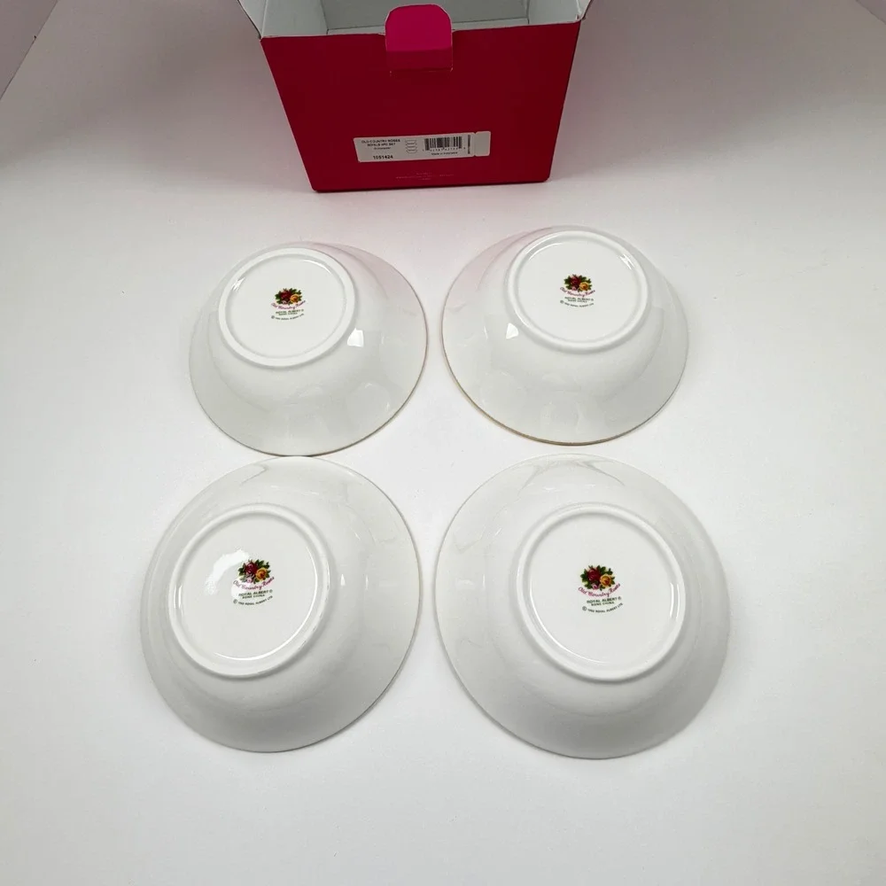 Royal Albert set four